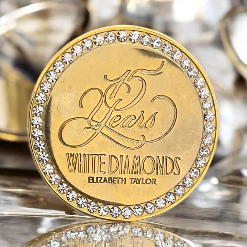 Collectible Elizabeth Taylor White Diamonds 15 Years PinMedallion